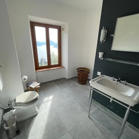 Historic With Magnificent Views * Valsolda